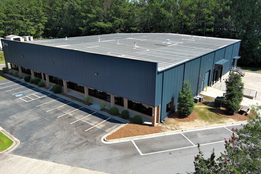 9330 Industrial Ter, Alpharetta, GA à louer - Photo du bâtiment - Image 2 de 3