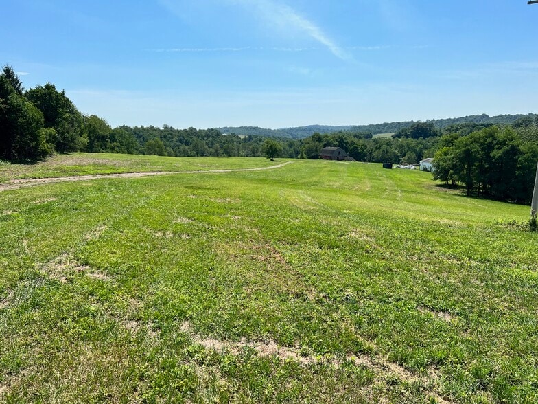 312 Vance Dr, Burgettstown, PA à vendre - Photo du bâtiment - Image 2 de 21