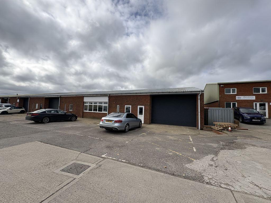 Laundry Rd, Minster for lease Building Photo- Image 1 of 27