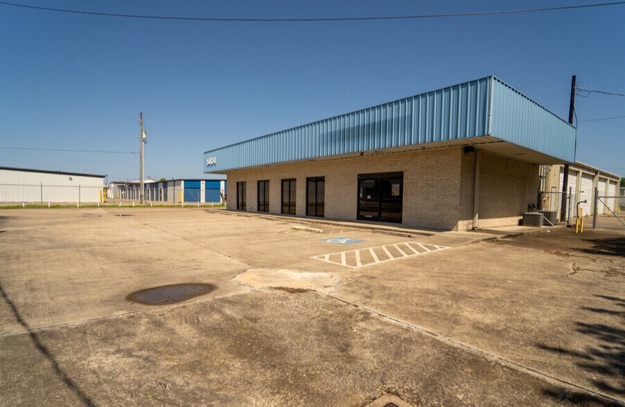 1404 E Rio Grande St, Victoria, TX à vendre - Photo du bâtiment - Image 3 de 28