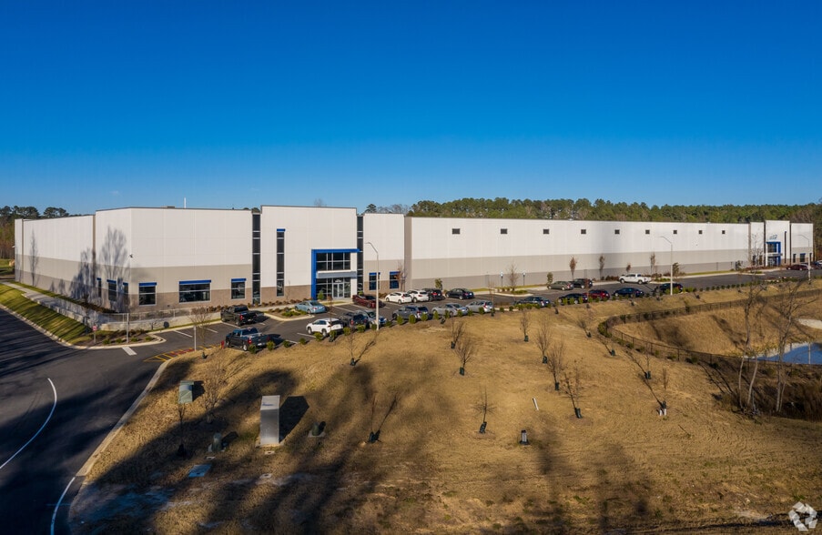 2337 US 70 Hwy E, Garner, NC for lease - Primary Photo - Image 1 of 3