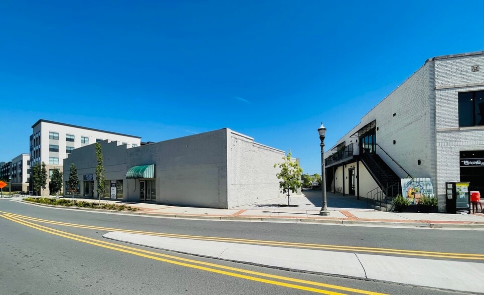 145 E White St, Rock Hill, SC for lease - Building Photo - Image 3 of 9