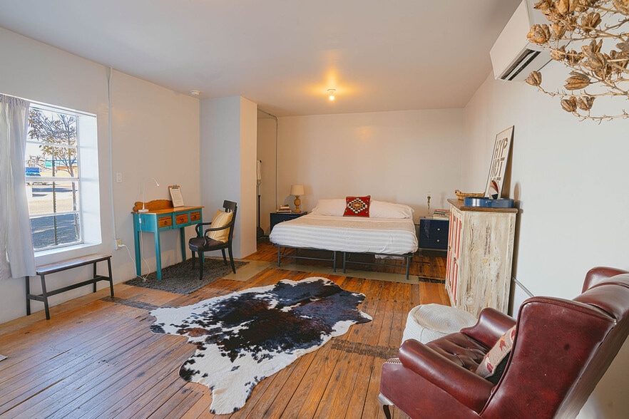 200 E San Antonio St, Marfa, TX for sale - Aerial - Image 3 of 19