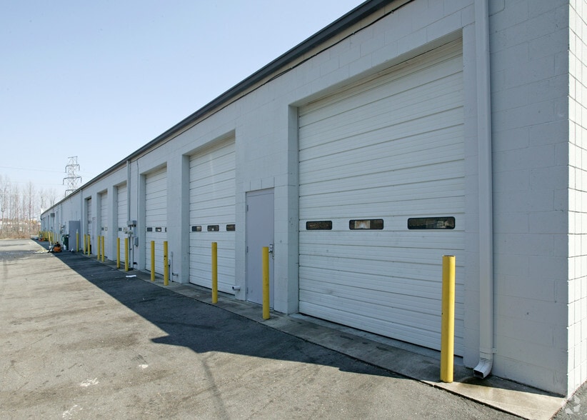 5350 University Pky, Winston-Salem, NC for lease - Building Photo - Image 3 of 11