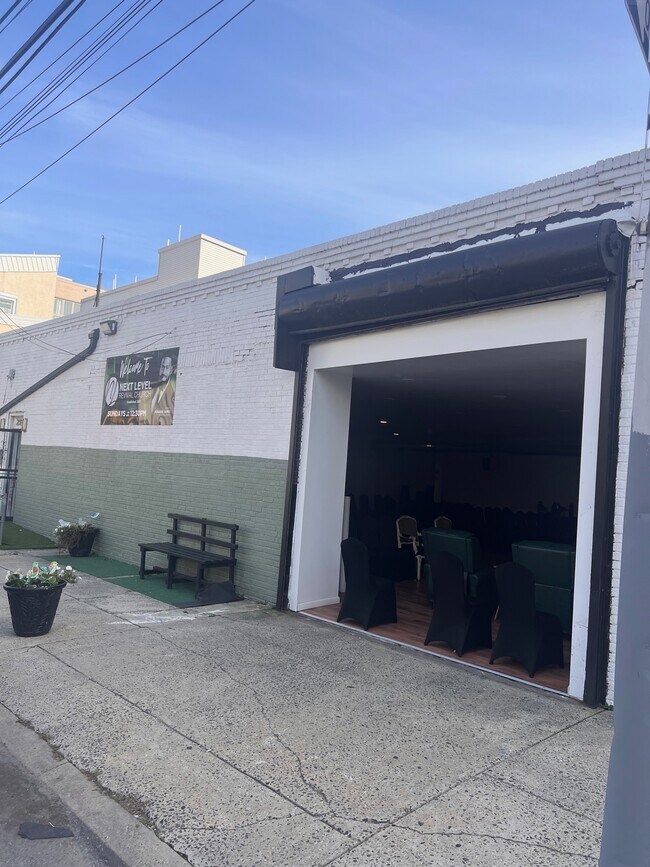 Plus de détails pour 202-208 Cecil B Moore Ave, Philadelphia, PA - Local d'activités à louer