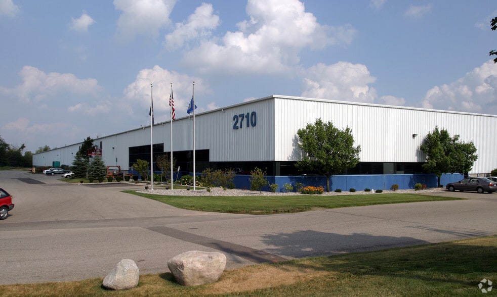 2710 Northridge Dr NW, Walker, MI for lease - Building Photo - Image 2 of 22
