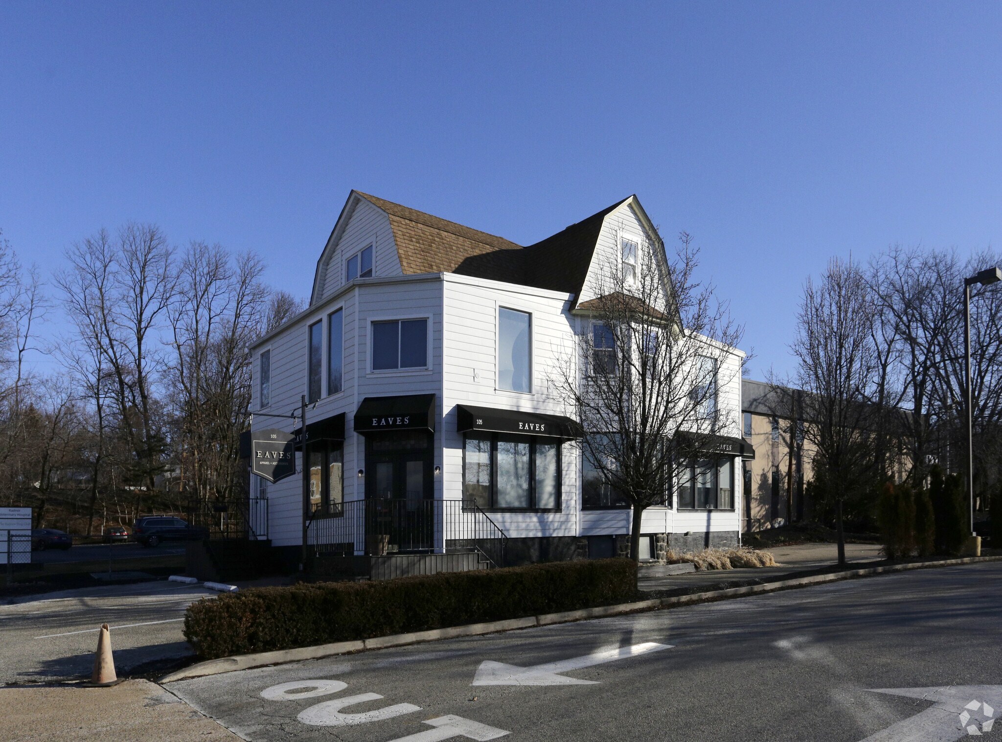 105 N Aberdeen Ave, Wayne, PA à louer Photo du bâtiment- Image 1 de 5