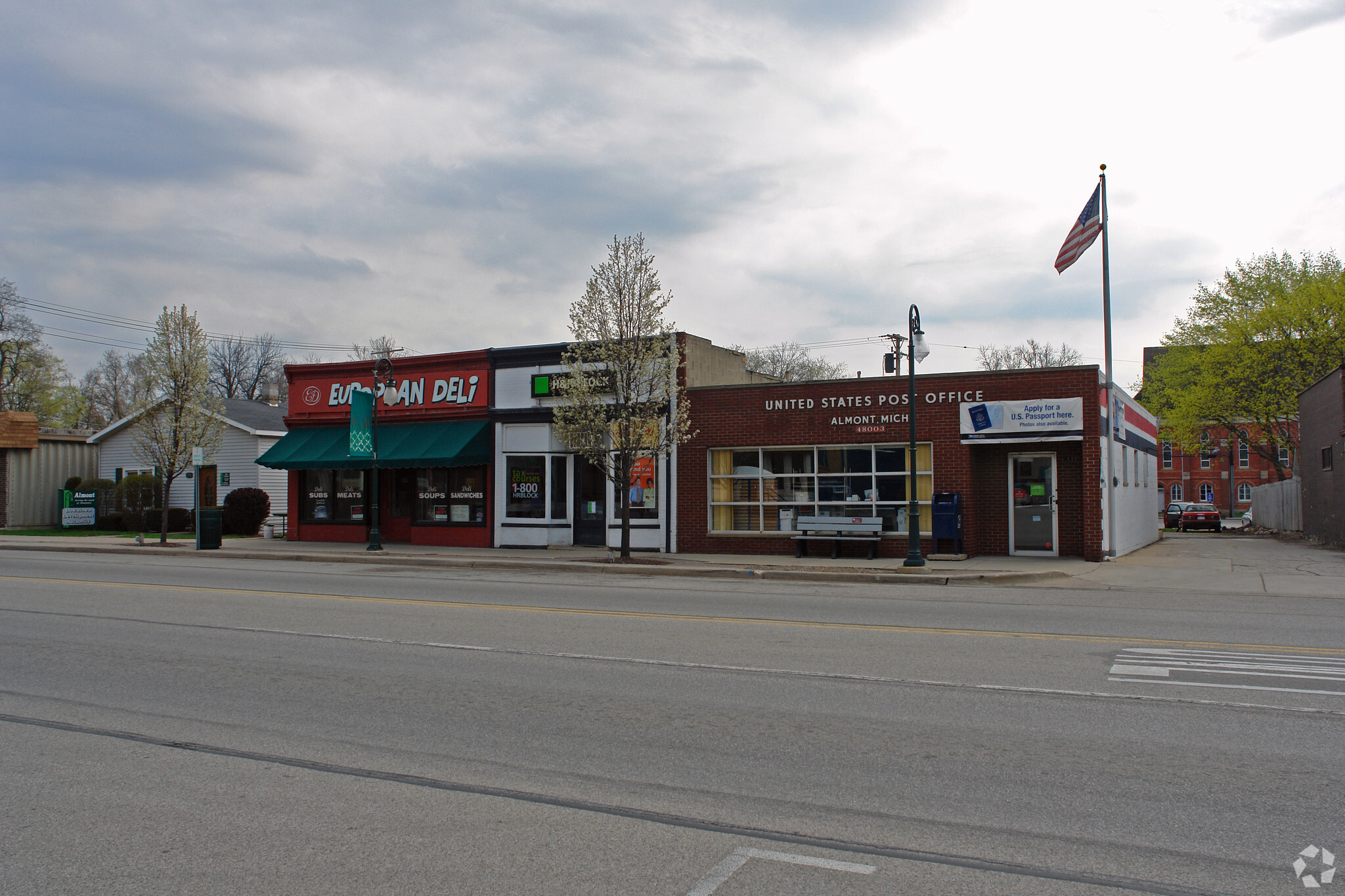 116 N Main St, Almont, MI for sale Primary Photo- Image 1 of 1