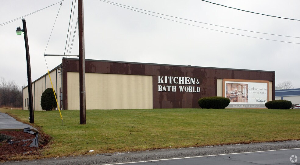 4435 Boardman Canfield Rd, Canfield, OH à louer - Photo du bâtiment - Image 2 de 2