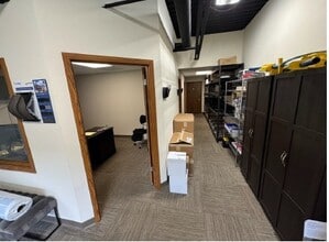 550-582 Grand Canyon Dr, Madison, WI for lease Interior Photo- Image 2 of 3