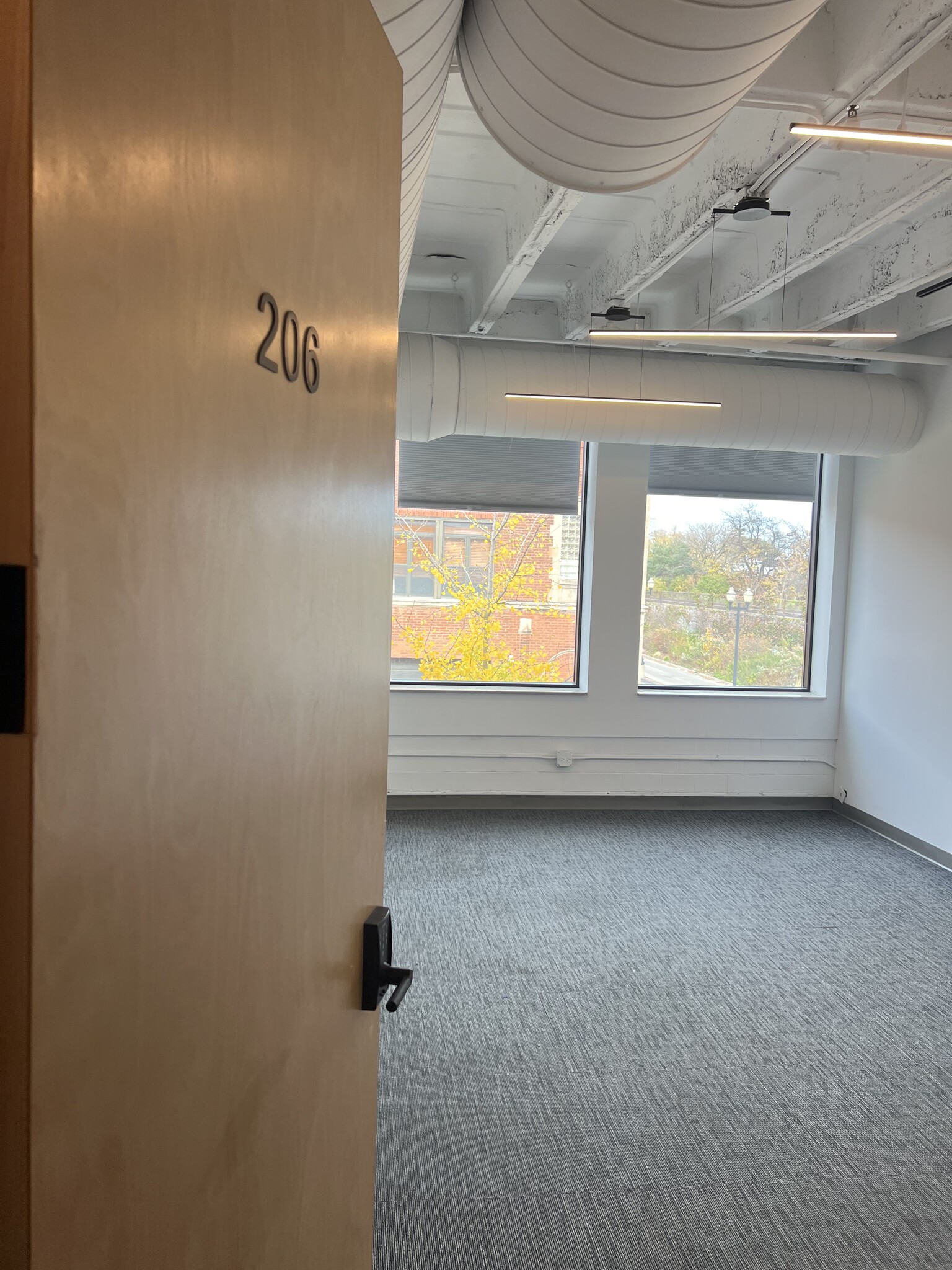 1801 W Berteau Ave, Chicago, IL for lease Interior Photo- Image 1 of 12