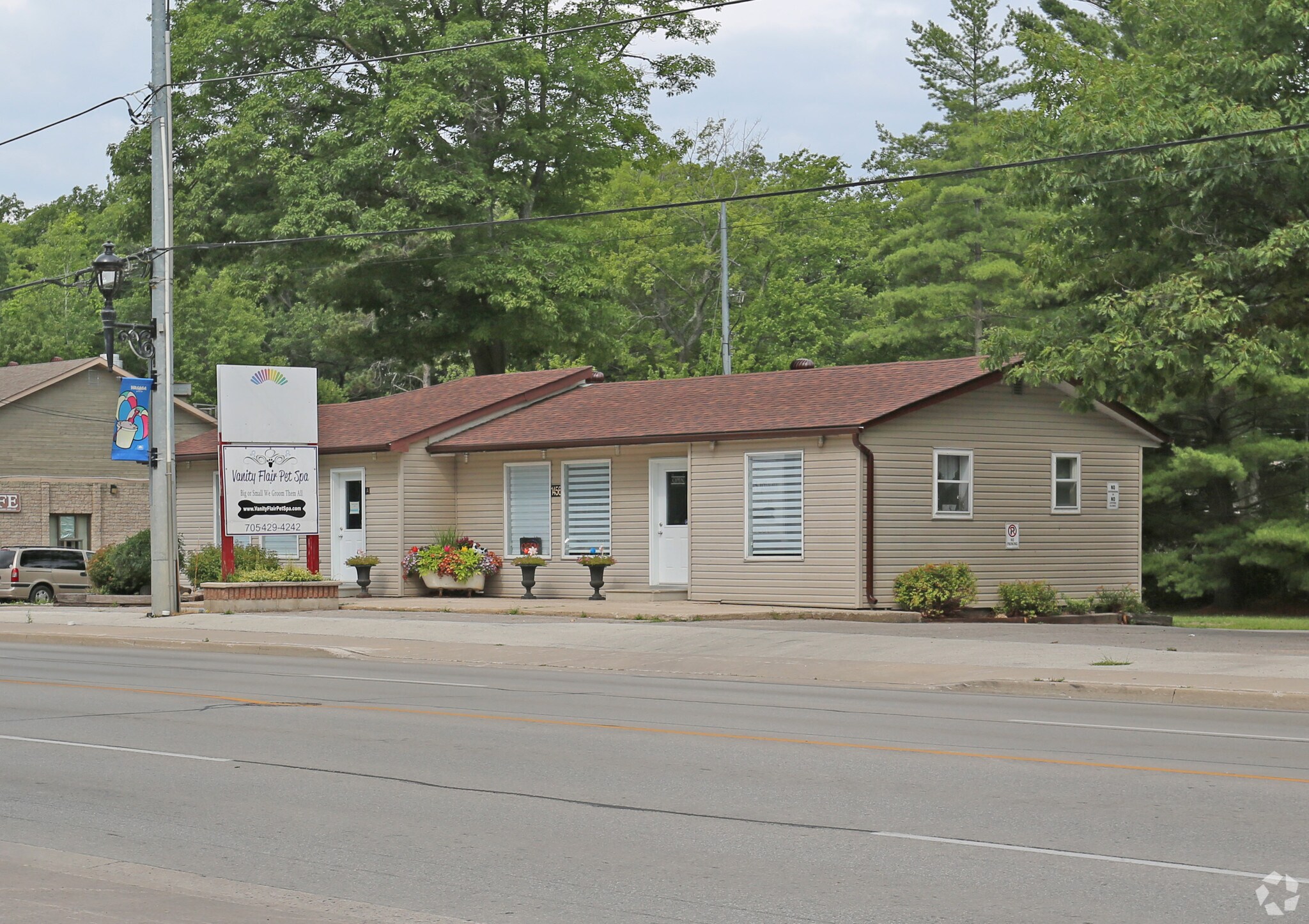 1456 Mosley St, Wasaga Beach, ON for sale Primary Photo- Image 1 of 1