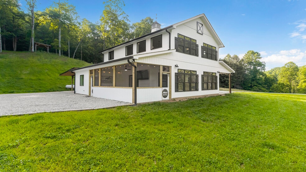 1651 Winding Stairs rd, Topton, NC à vendre - Photo principale - Image 2 de 69