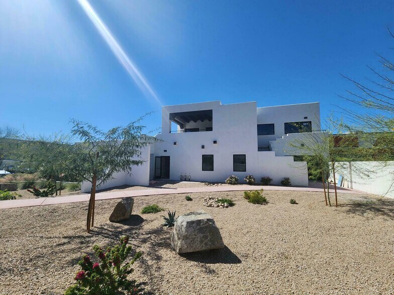 736 N Country Club Dr, Mesa, AZ à louer - Photo du bâtiment - Image 3 de 8