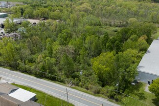 Plus de détails pour 400 Hudson River Rd, Waterford, NY - Terrain à louer