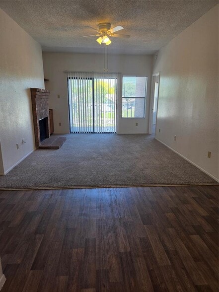 2423 W Slaughter Ln, Austin, TX for sale - Interior Photo - Image 3 of 18