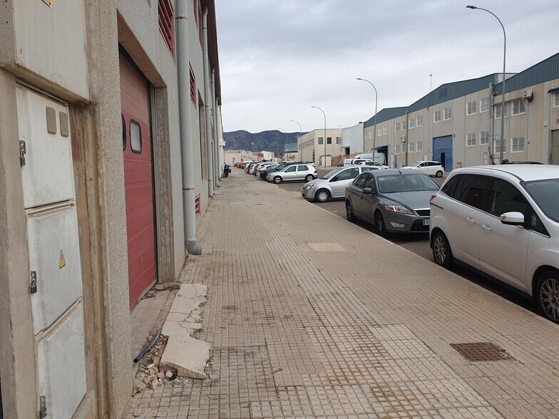 Industriel dans MONÒVER, Alicante à vendre - Photo du bâtiment - Image 2 de 50