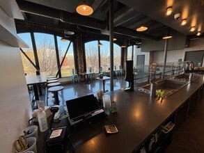 300 W Martin Luther King Jr Pkwy, Des Moines, IA for lease Interior Photo- Image 2 of 8