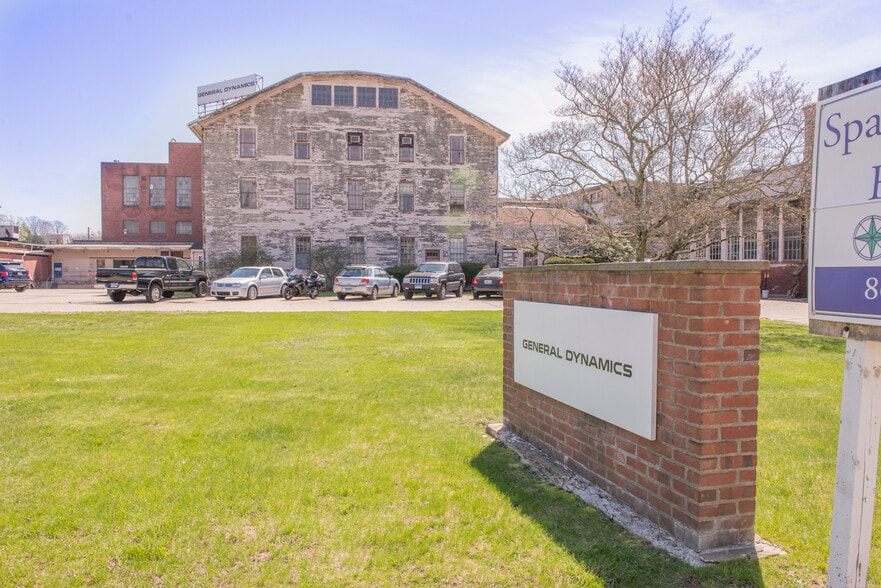 100 Mechanic St, Pawcatuck, CT for lease - Building Photo - Image 3 of 6