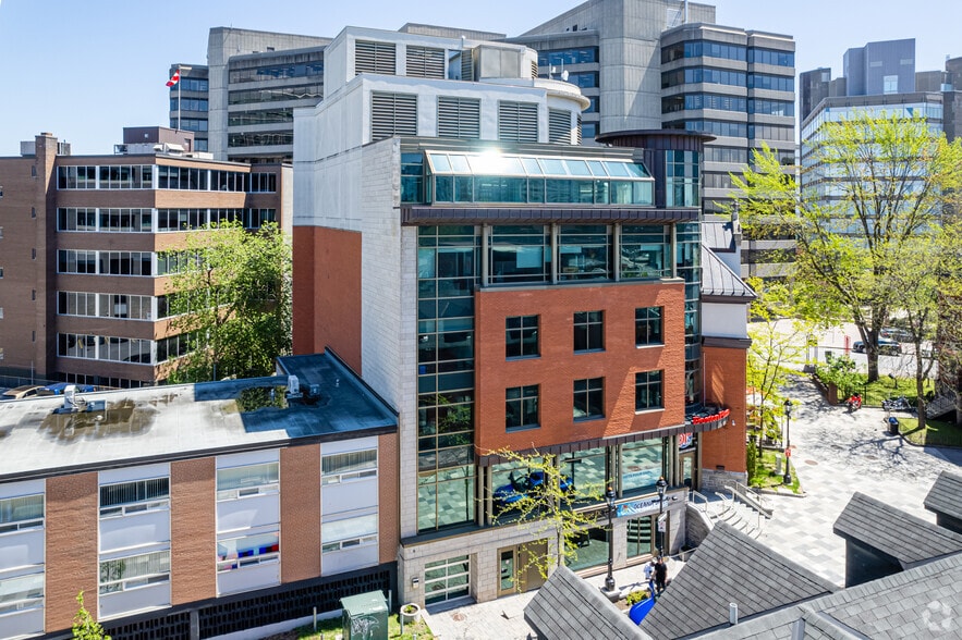 179 Prom Du Portage, Gatineau, QC à louer - Photo du bâtiment - Image 3 de 9