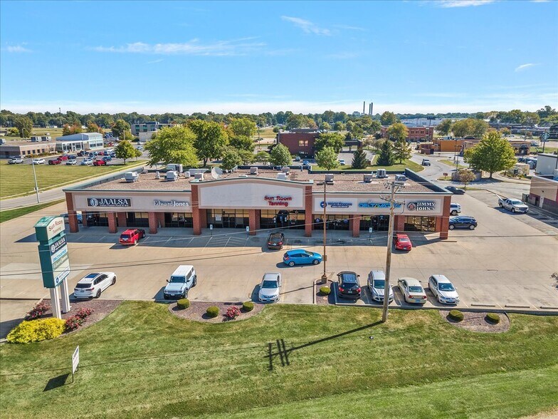 3120-3126 S Sixth St, Springfield, IL à louer - Photo du bâtiment - Image 2 de 4