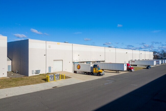 More details for 41-43 Runway Rd, Levittown, PA - Industrial for Lease