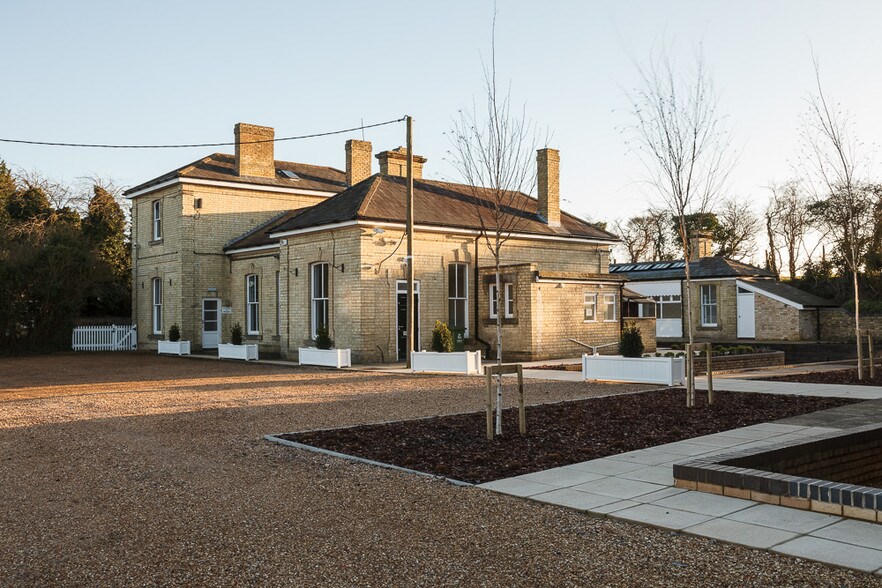 Station Rd, Linton à louer - Photo du bâtiment - Image 2 de 3