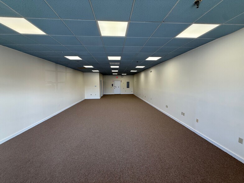 1638-1662 Falmouth Rd, Centerville, MA à louer - Photo du bâtiment - Image 3 de 19