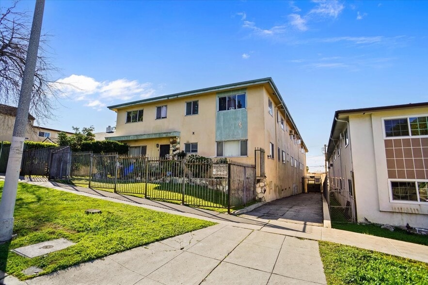 543 N Ardmore Ave, Los Angeles, CA for sale - Building Photo - Image 3 of 20