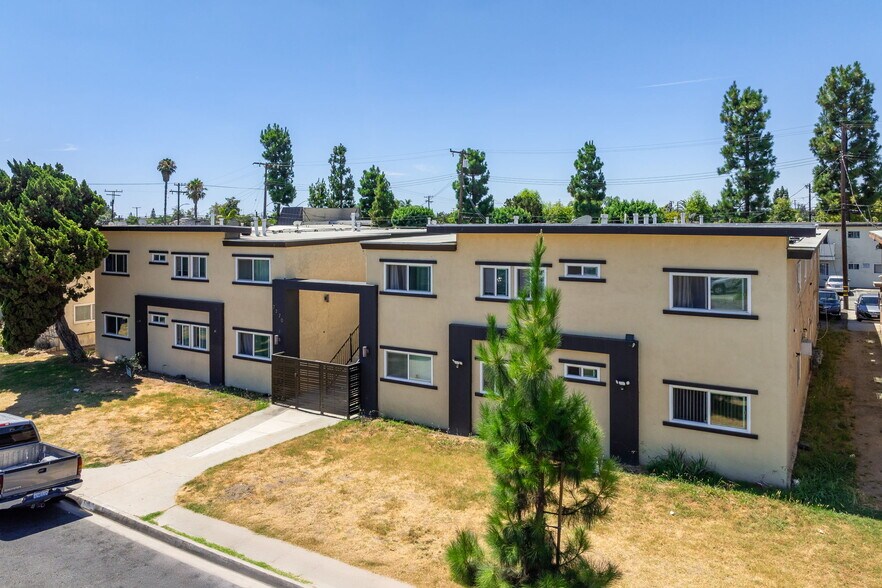 7370 Neo St, Downey, CA à vendre - Photo du bâtiment - Image 3 de 16