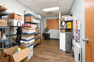 555 Queensland Cir, Corona, CA for lease Building Photo- Image 1 of 28