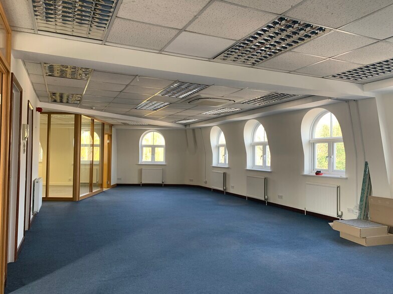 18-22 The Causeway, Bishop's Stortford for lease - Building Photo - Image 1 of 7