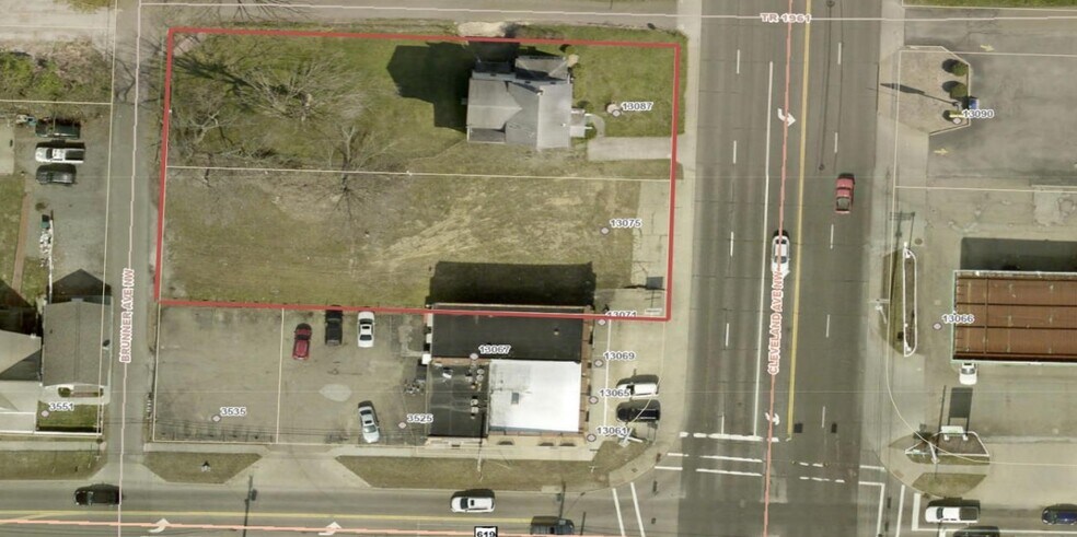 13075 Cleveland, Uniontown, OH à vendre - Photo principale - Image 2 de 4