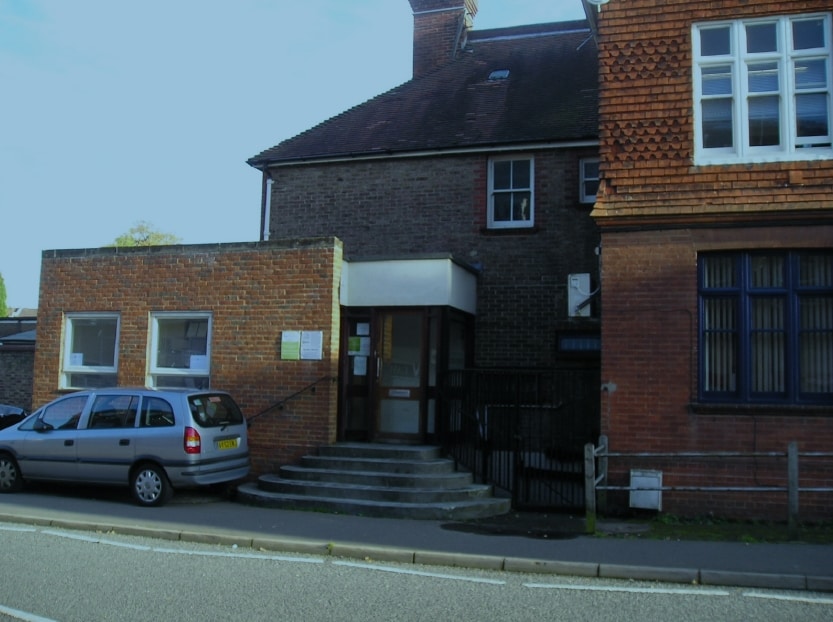54A Church Rd, Burgess Hill for lease Primary Photo- Image 1 of 3