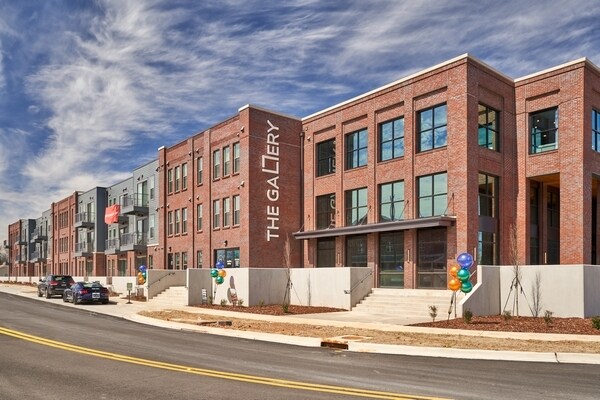 2500 9th Ave SW, Huntsville, AL à louer - Photo du bâtiment - Image 2 de 6