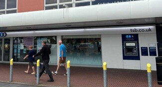 Plus de détails pour 1-8 General Rees Sq, Cwmbran - Commerce de détail à louer