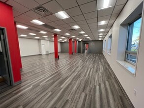 11530 Stephens Rd, Warren, MI à louer Photo intérieure- Image 2 de 2