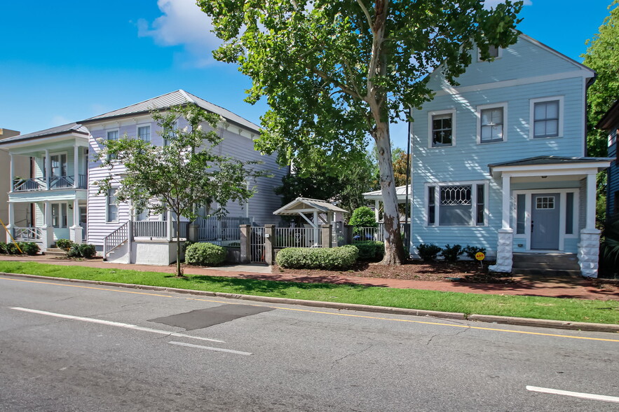 301-307 W Henry St, Savannah, GA à vendre - Photo du bâtiment - Image 1 de 1