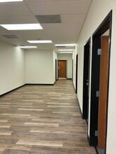 5700 Corsa Ave, Westlake Village, CA à louer Photo intérieure- Image 2 de 5