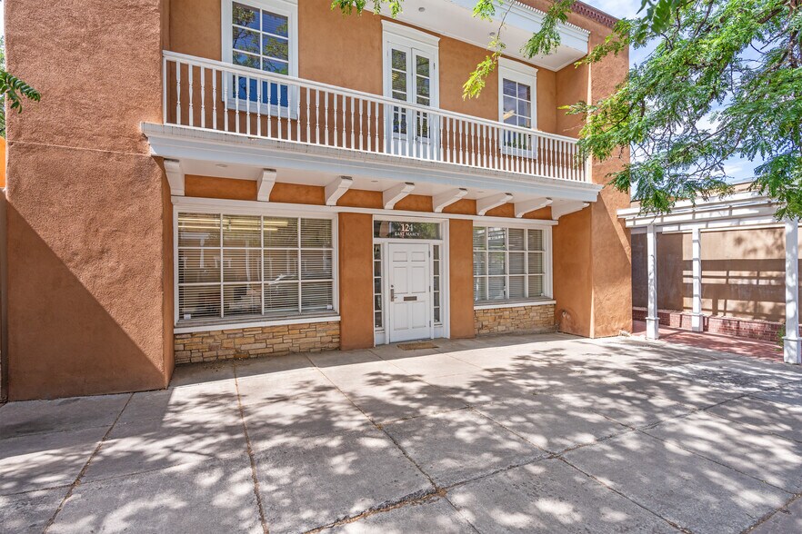 124 E Marcy St, Santa Fe, NM à vendre - Photo du bâtiment - Image 2 de 26