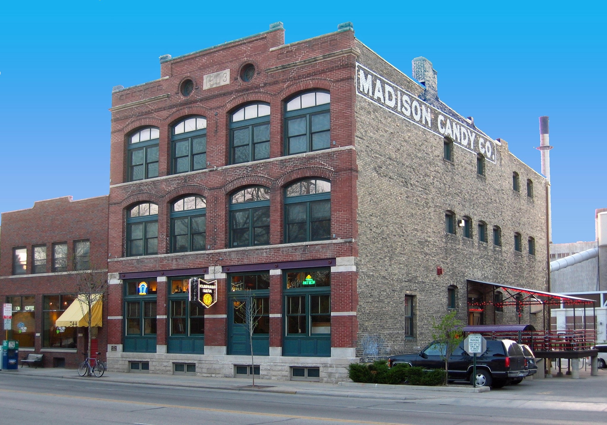 744 Williamson St, Madison, WI for lease Primary Photo- Image 1 of 5