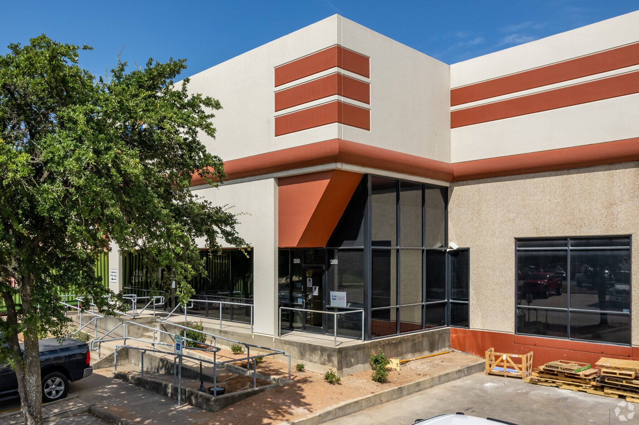 9200 Waterford Centre Blvd, Austin, TX for lease Primary Photo- Image 1 of 13