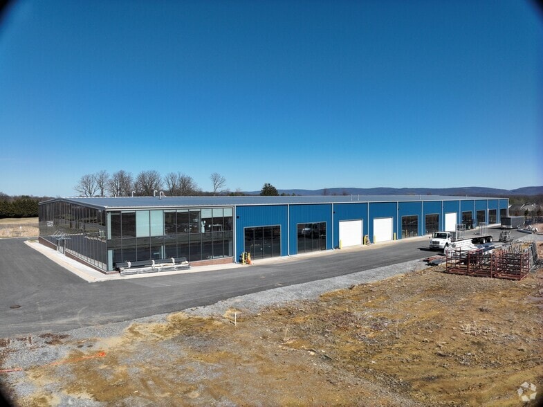 410 Jack Enders Blvd, Berryville, VA for lease - Matterport Community - Image 3 of 22