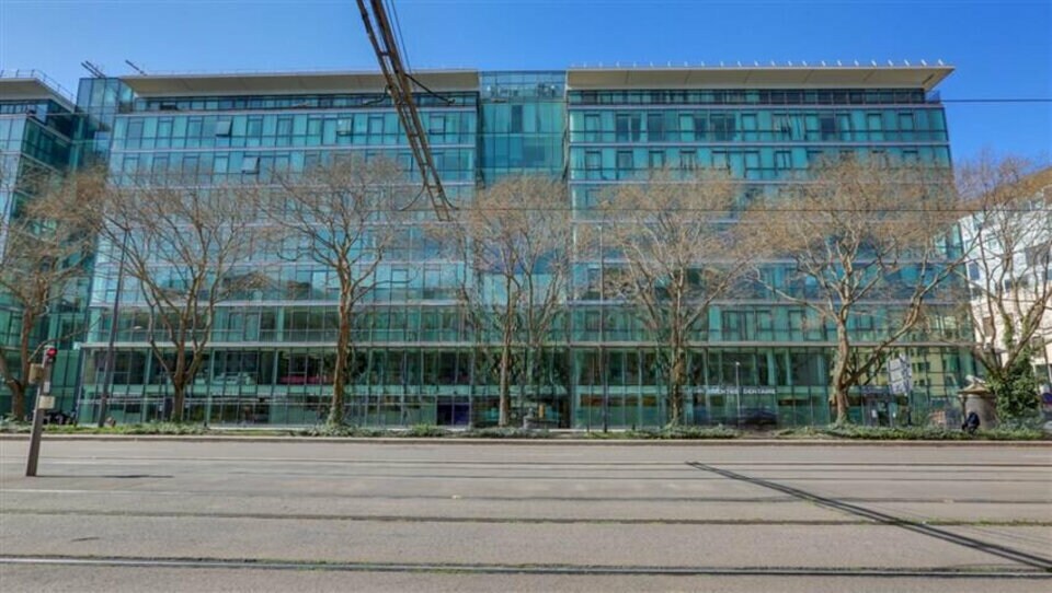 Office in Lyon for lease - Building Photo - Image 1 of 10
