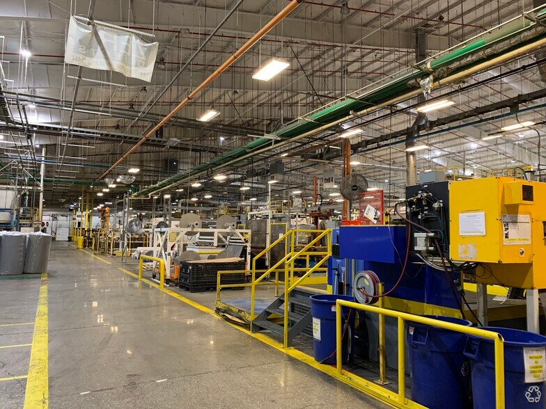 850 Industrial Rd, Madisonville, KY for lease - Interior Photo - Image 2 of 65