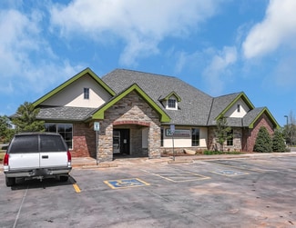 Plus de détails pour 411 W 3rd St, Elk City, OK - Bureau à vendre