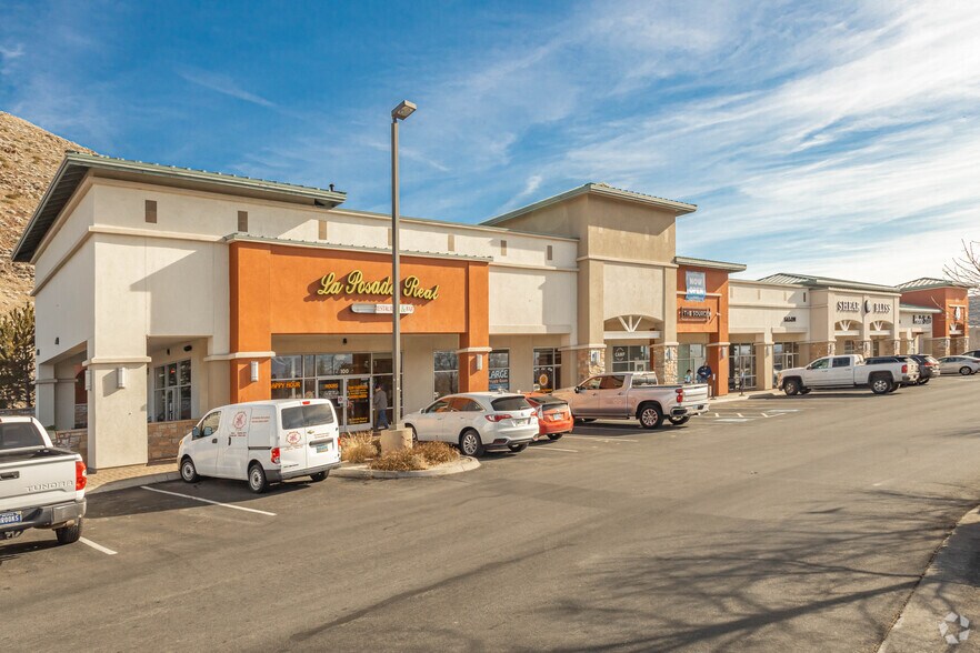 5270 Longley Ln, Reno, NV à vendre - Photo du bâtiment - Image 1 de 8