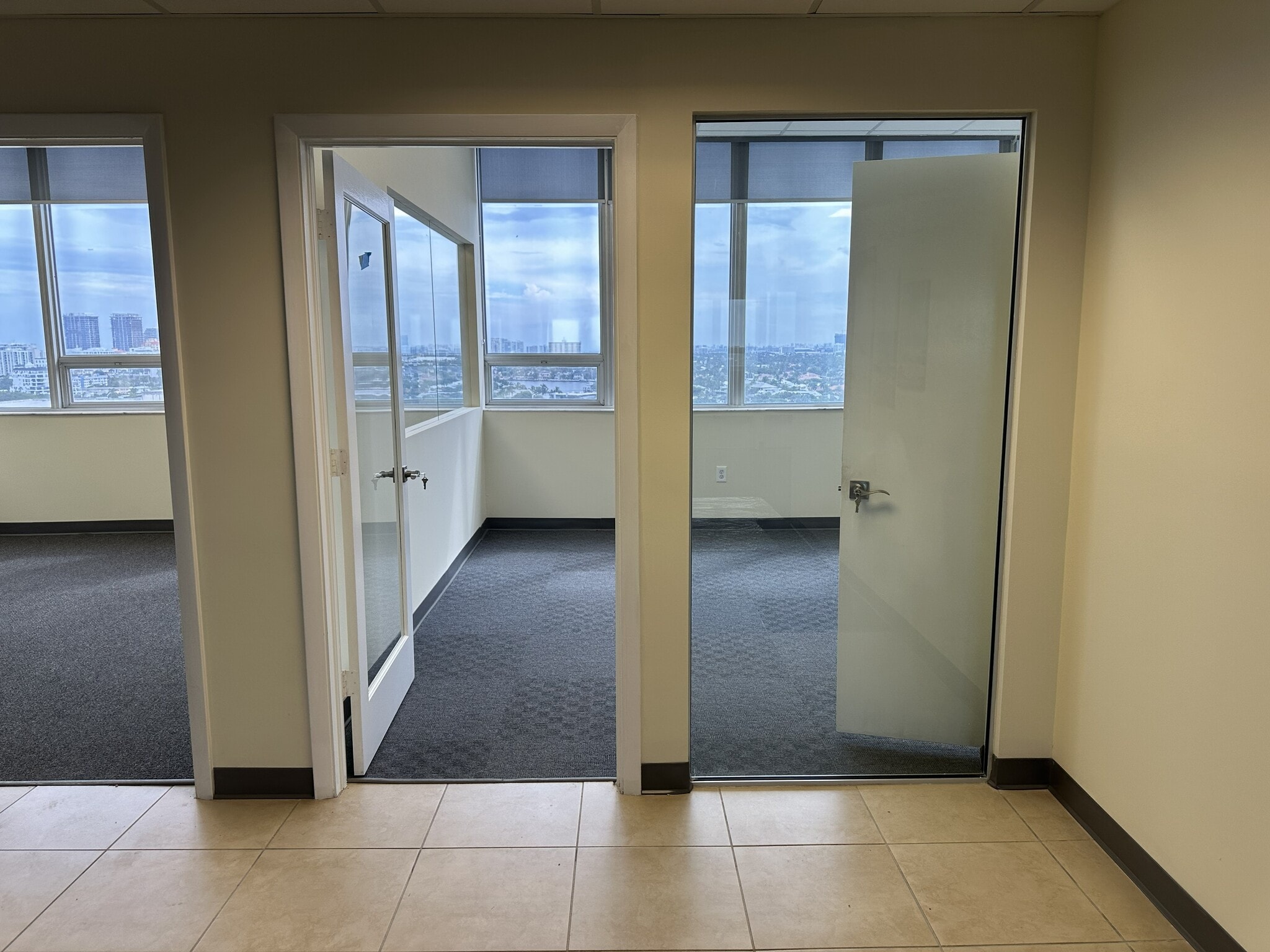 2455 E Sunrise Blvd, Fort Lauderdale, FL for lease Interior Photo- Image 1 of 8