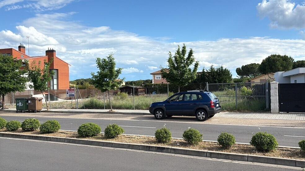 Avenida de las Navas, 50, Aldeamayor de San Martín, Valladolid à vendre - Photo du bâtiment - Image 1 de 20