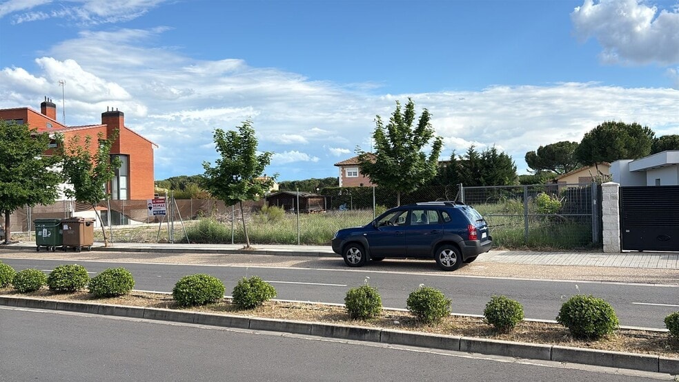 Avenida de las Navas, 50, Aldeamayor de San Martín, Valladolid à vendre - Photo du bâtiment - Image 1 de 20